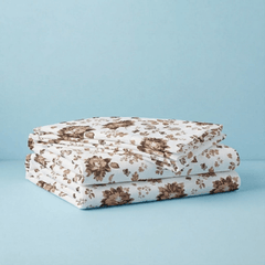 Összehajtott flanel ágyneműhuzatok