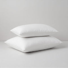 Szállodai párnák egymásra téve