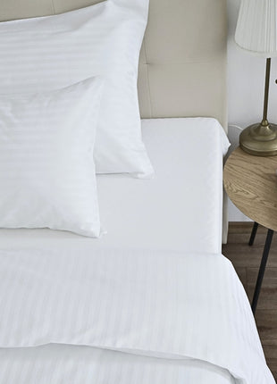 Hotel damaszt szatén csíkos ágyneműhuzat garnitúra – 100% pamut – 10 mm csíkozás - 140 g/m²