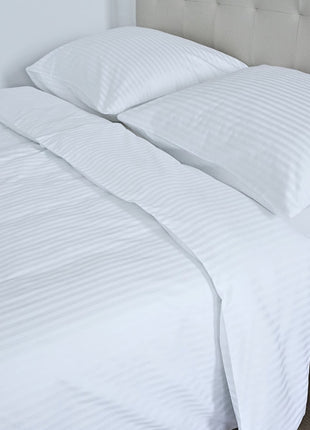 Hotel damaszt paplanhuzat 1 cm csíkos 100% pamut - áthajtós - 140 gr/m2