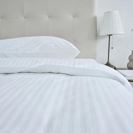 Hotel damaszt 1 cm csíkos ágyneműhuzat garnitúra 100% pamut - áthajtós - 2 db-os szett - 140 gr/m2