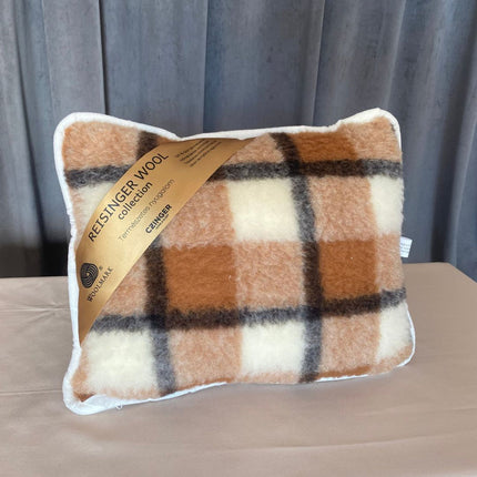 Kétoldalas barna kockás bárány gyapjú kispárna - 40x50 cm