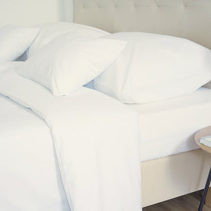 Hotel pamutvászon ágyneműhuzat - 50% Pamut - 50% PE - áthajtós -  3 db-os szett - 142 gr/m2 - csomagos