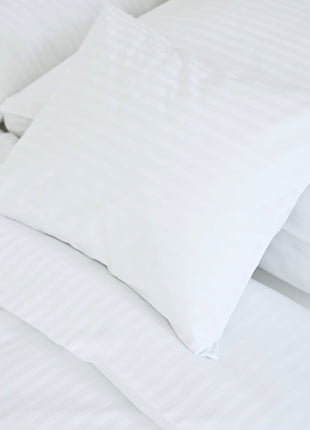 Hotel damaszt szatén csíkos ágyneműhuzat garnitúra – 100% pamut – 10 mm csíkozás - 140 g/m²