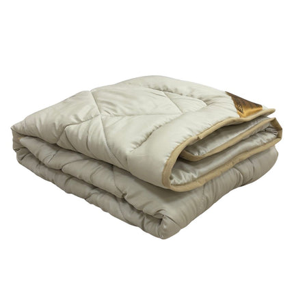 Álomszép - Gyapjú 4 évszak paplan - szegőszalaggal díszített - 140x200 cm