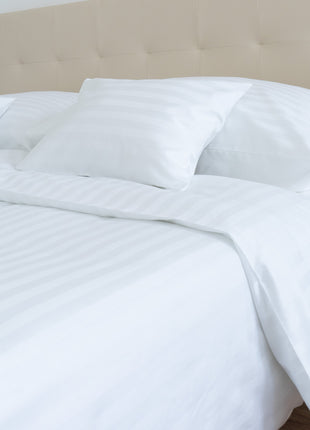 Hotel damaszt szatén csíkos ágyneműhuzat garnitúra – 100% pamut – 20 mm csíkozás - 140 g/m²