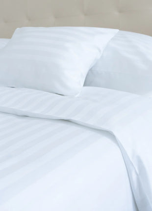 Hotel damaszt szatén csíkos paplanhuzat – 100% pamut – 20 mm csíkozás - 140 g/m²