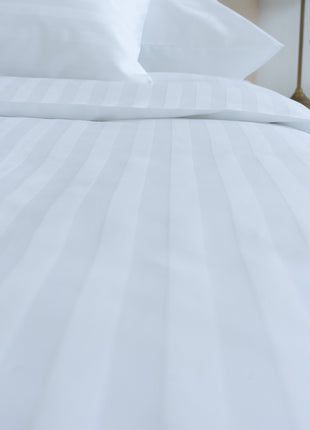 Hotel damaszt szatén csíkos ágyneműhuzat garnitúra – 100% pamut – 20 mm csíkozás - 140 g/m²