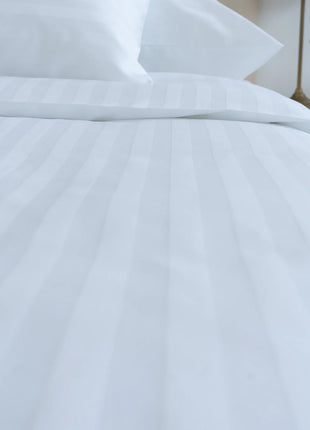 Hotel damaszt szatén csíkos paplanhuzat – 100% pamut – 20 mm csíkozás - 140 g/m²