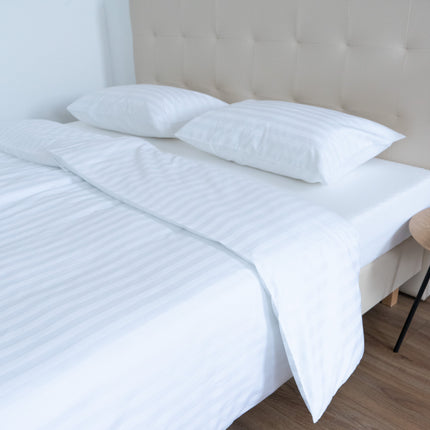 Hotel damaszt 2 cm csíkos ágyneműhuzat garnitúra 100% pamut - áthajtós - 2 db-os szett - 140 gr/m2