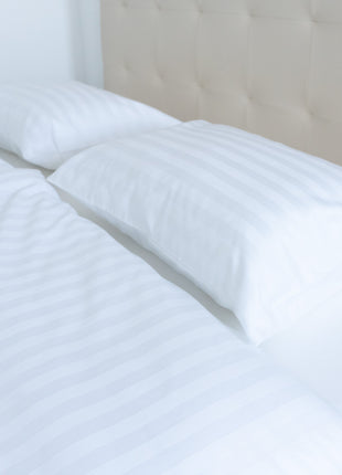 Hotel damaszt 2 cm csíkos ágyneműhuzat garnitúra 100% pamut - szettek - 140 gr/m2