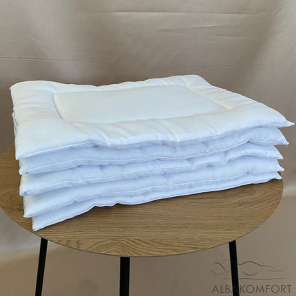 Antiallergén lapos gyerekpárna - fehér csíkos steppelt