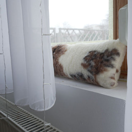 Gyapjú huzatfogó mintás - 520 gr/m2