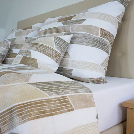 Krepp ágyneműhuzat garnitúra 3 db-os - Barna mintás