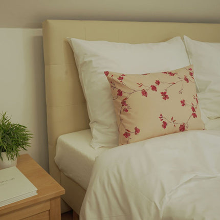 Pamut kispárnahuzat - Rózsaszín virág mintás