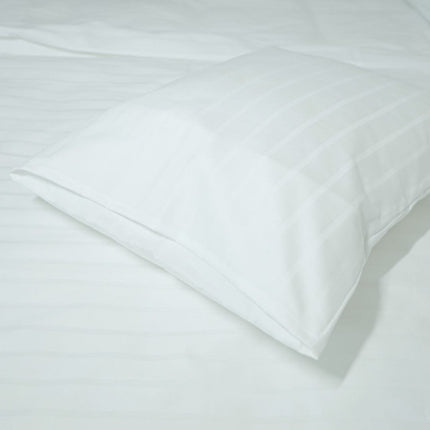 Hotel csíkos párnahuzat - 80% PAM - 20% PE áthajtós - 155 gr/m2