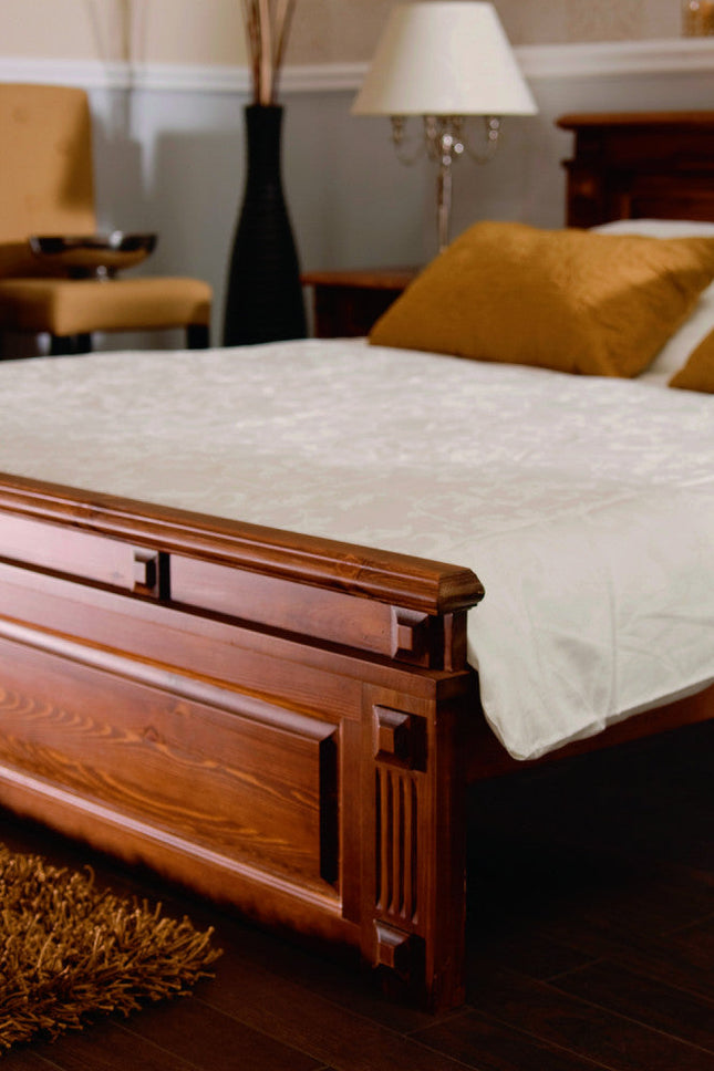 Queen - Antikolt fenyő ágykeret