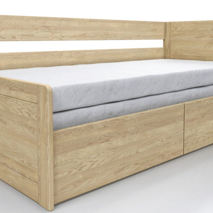 Sára bükk összecsukható ágy egy magas fejtámlával