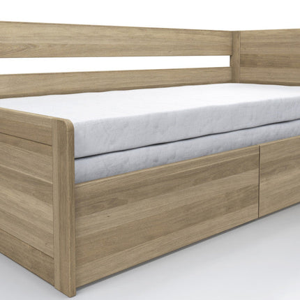 Sára bükk összecsukható ágy egy magas fejtámlával