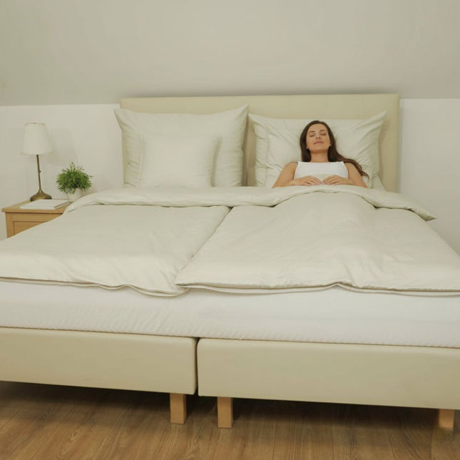 Világos arany szatén ágyneműhuzat garnitúra - 3 részes - TC 250