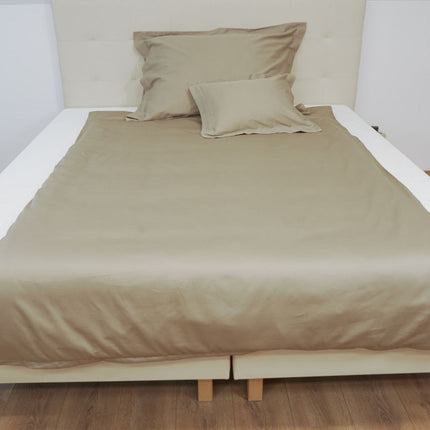 Pamutszatén kispárnahuzat angol széllel - Mogyoró - TC 250