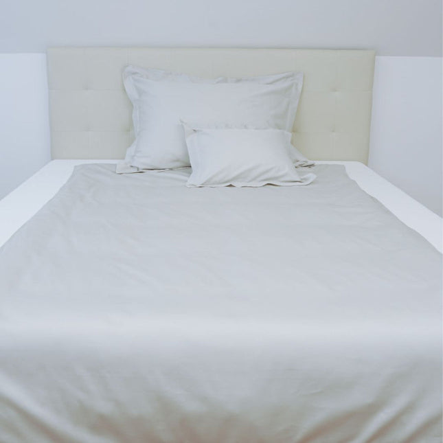 Pamutszatén kispárnahuzat angol széllel - Halvány szürke - TC 250