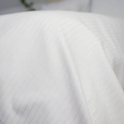 Elegáns csíkos poliészter szatén ágyneműhuzat - 100% PE - áthajtós - 2 db-os szett - 130 gr/m2 - csomagos