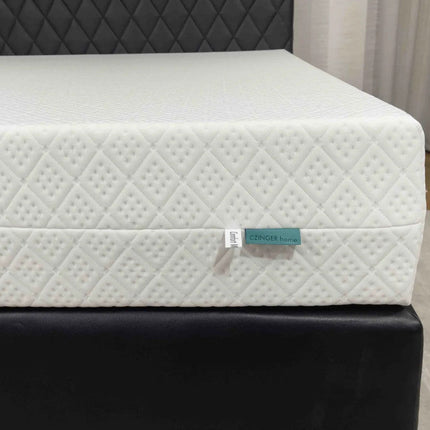 Comfort Medium - HR - Félkemény hideghab matrac (25 cm)