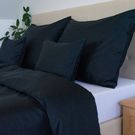 Fekete egyszínű szatén ágyneműhuzat garnitúra - TC 300