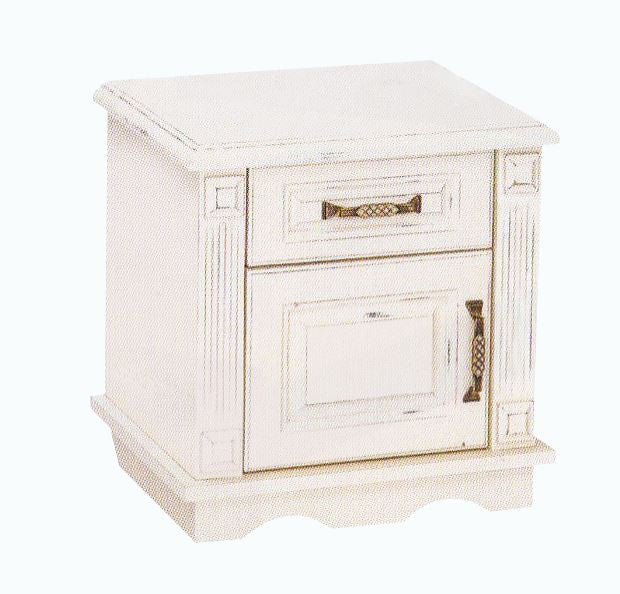 Vintage - Antikolt fenyő éjjeliszekrény