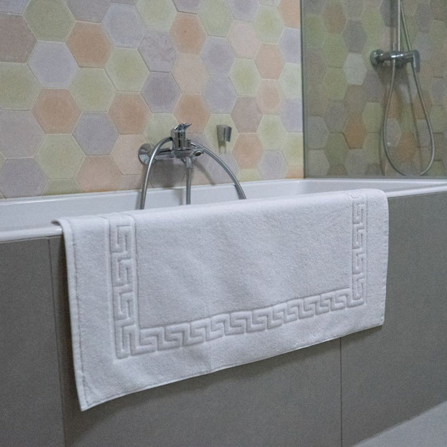 Kádkilépő - fehér keretes - 700 gr/m2 - csomagos